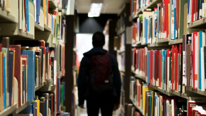 profilul-studentului-de-anul-i-un-tanar-mediocru-ignorant-lipsit-de-ambitie