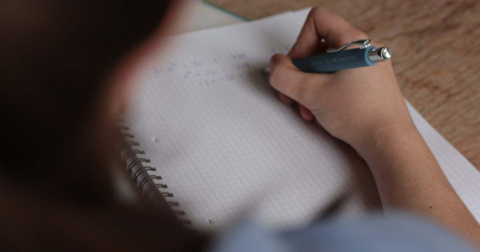 bac-2025-elev-eliminat-de-la-proba-de-matematica
