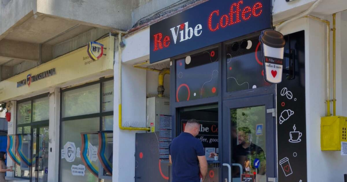 revibe-coffee-se-deschide-in-timisoara-primele-100-de-cafele-gratuite