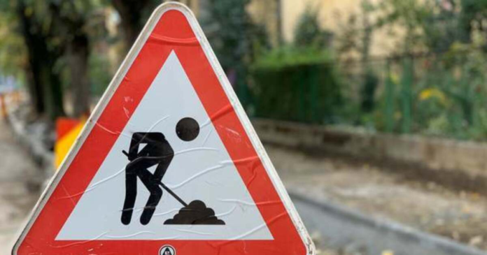 trafic-restrictionat-pe-strada-liviu-gabor-si-panait-istrati