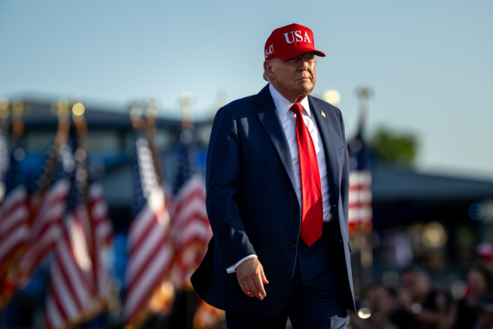 trump-semneaza-legea-pentru-criptomonede-stablecoin