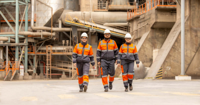 holcim-romania-pregateste-tineri-pentru-industria-cimentului