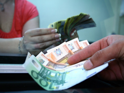 curs-valutar-24-septembrie-euro-creste-aurul-scade