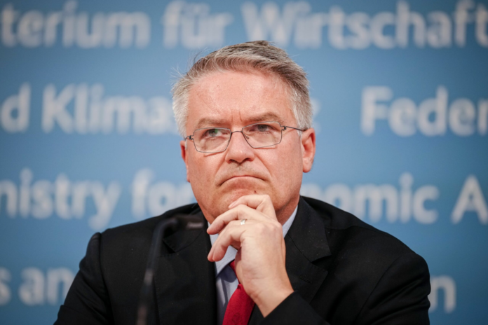 secretarul-general-al-ocde-mathias-cormann-vine-luni-in-romania
