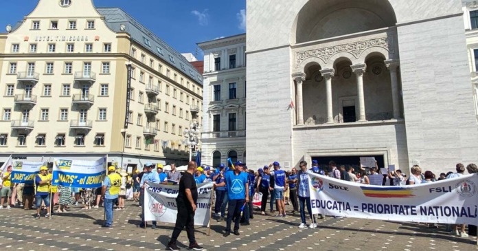 studentii-din-timisoara-protesteaza-din-nou-in-piata-victoriei