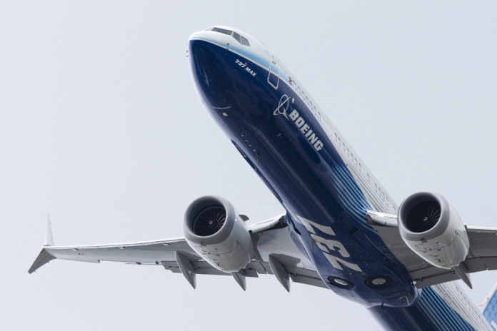tarom-renunta-la-trei-boeing-737-max-8-din-2018