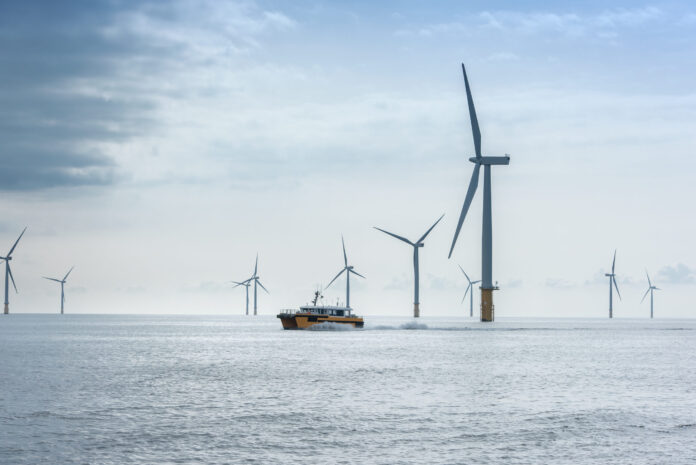 Când va fi produs primul kWh în parcurile eoliene offshore?