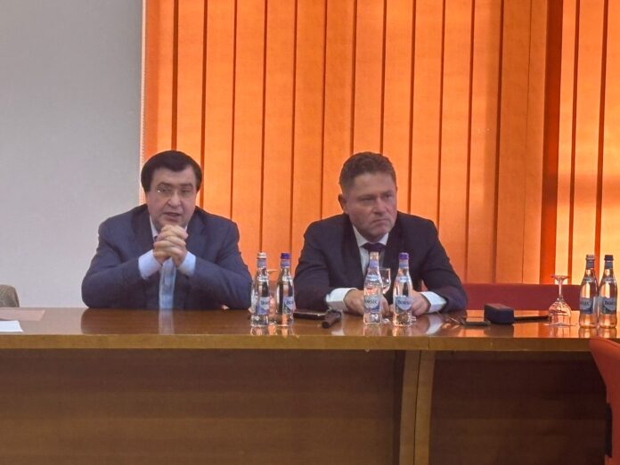 Constructorii se întâlnesc cu ministrul Finanțelor pentru sprijinul statului