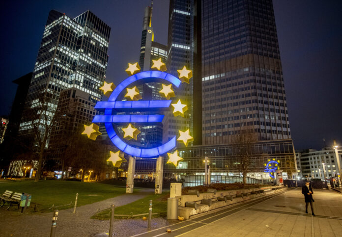 Economia UE crește în 2025, Polonia și Spania conduc.