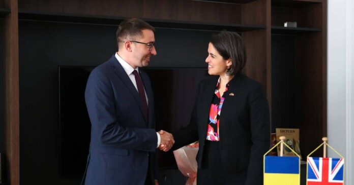 Iovescu: „Am început discuții cu Ambasada Marii Britanii pentru transfer de know-how în managementul Centrului pentru minori cu adicții”