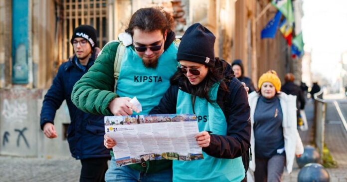 Liceenii din Timișoara caută memoria Revoluției: concurs „Circuit 89”