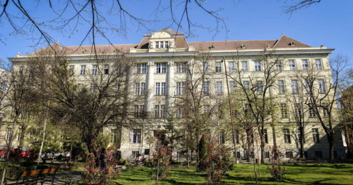 Peste 1.500 de candidați au susținut Rezidențiatul la Timișoara. Contestațiile se depun până luni.