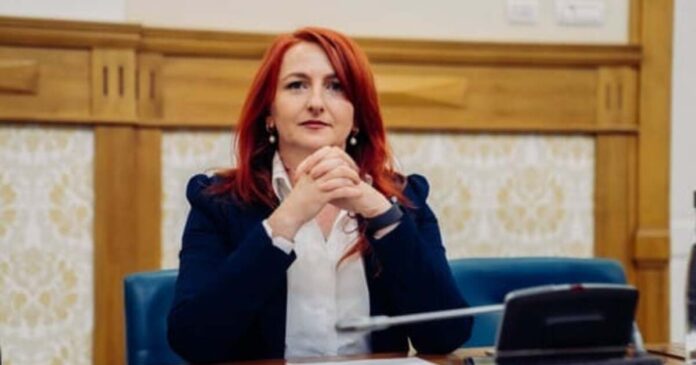 Paula Romocean, declarată incompatibilă de ANI, va contesta decizia.