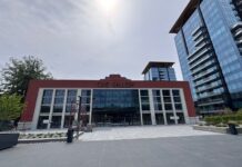 Ce branduri vor fi prezente în One Gallery, un spațiu multifuncțional creat prin restaurarea fostei Hale Ford? Proiectul din Floreasca, care va include și un muzeu, se va deschide în trimestrul IV.