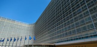 Comisia Europeană, noi recomandări în contextul creșterii prețurilor la energie: „Trebuie să protejăm gospodăriile vulnerabile împotriva debranșărilor de la rețeaua electrică”