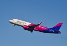 Creșterea prețului combustibilului impactează companiile aeriene low-cost. Wizz Air și airBaltic, sub presiune financiară.