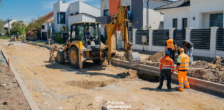 FOTO. O stradă asfaltată și una iluminată. Intervențiile SDM continuă în Blașcovici.