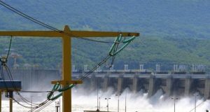 INS: Producția de energie în termocentrale, centrale nucleare și instalații fotovoltaice a scăzut