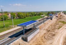 Un nou tronson de cale ferată modernizat a fost inaugurat în România.