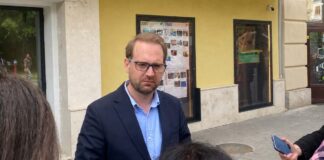 Dominic Fritz: „Dispunem de un buget realist, ușor mai mare decât anul trecut.” Mobilitatea și educația vor beneficia de cele mai multe fonduri în 2026.