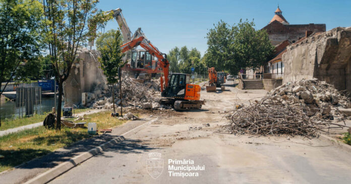 Se continuă lucrările la Podul Muncii. Modificări noi în circulație în zonă, începând de săptămâna viitoare.