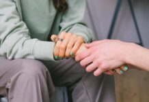Sprijin pentru Cosmina. Are nevoie de 5.000 de euro pentru a înfrunta limfomul.