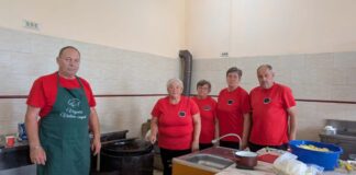 Tormac, satul bucătarilor premiați care strălucesc dincolo de lumina reflectoarelor. „Echipa veselă” înfruntă festivaluri internaționale fără ajutorul PR-ului.