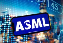 Directorul ASML avertizează UE să nu intervină direct în lanțurile de aprovizionare cu cipuri.