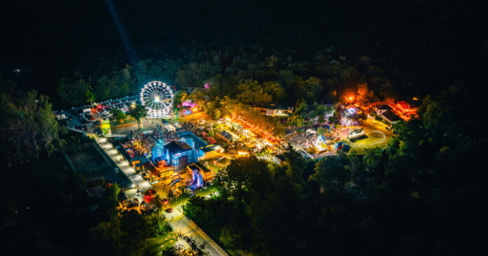 Festivalul Waves se pregătește pentru cea mai mare ediție de până acum: Vor performa peste 70 de artiști pe scenele de la Băile 1 Mai.