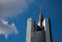 Germania refuză oficial oferta UniCredit pentru Commerzbank.