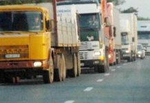 Interzicerea circulației tirurilor pe drumurile naționale și autostrăzi din cauza caniculei, începând de duminică. Județele afectate.