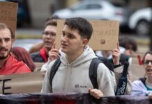 Marș în memoria lui Matias și Dragoș. Comunitatea din Dumbrăvița se mobilizează în urma celor două tragedii care au îndoliat localitatea.