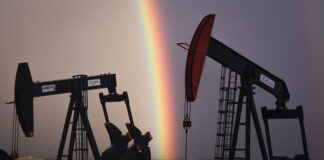 Prețul petrolului a crescut rapid după atacul asupra unei nave de marfă în apropierea Omanului.