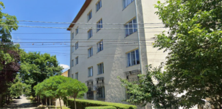 Primăria Timișoara intenționează să achiziționeze o clădire de la arhiepiscopie pentru a extinde căminul de bătrâni din zona Lunei.