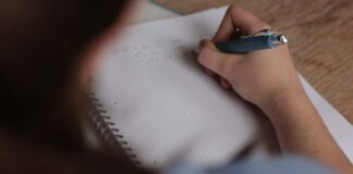 Bacalaureat 2026: Peste 4.000 de elevi prezenți la proba de Limba română în Timiș. Doi candidați au fost excluși