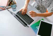Alertă pentru magazinele online: Cumpărăturile românilor au intrat în stagnare.