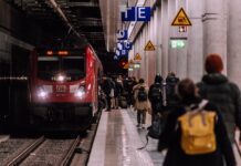 INS: Numărul pasagerilor din transportul feroviar și rutier a scăzut în primul trimestru al anului 2026