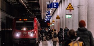 INS: Numărul pasagerilor din transportul feroviar și rutier a scăzut în primul trimestru al anului 2026