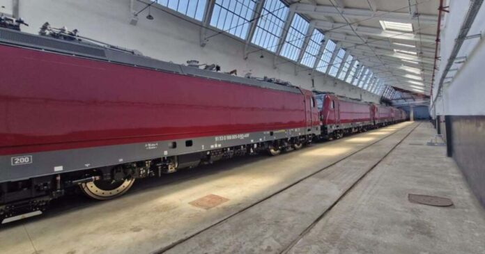 Primele locomotive electrice achiziționate prin PNRR intră în circulație. Vor circula și pe ruta Timișoara – Arad.