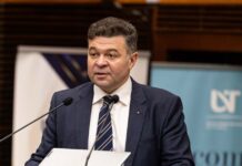 Rectorul UVT: „România nu mai poate permite luxul amânărilor”. Analiza BNR arată presiuni tot mai mari asupra bugetului.