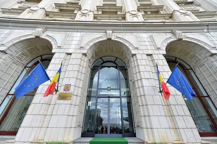 România a trecut de 60% din PIB în ceea ce privește datoria publică. Cristian Socol: În ultimul an, datoria a crescut cu aproape 5.000 de lei pe secundă.