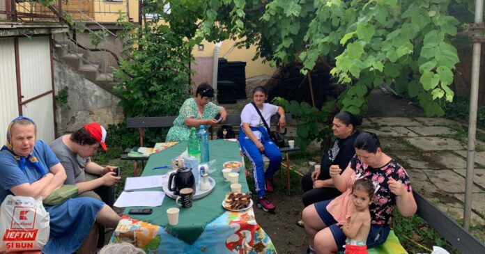 FOTO. Specialiștii vizitează familiile vulnerabile din Timiș. Proiectul care oferă sprijin acolo unde este cea mai mare nevoie.