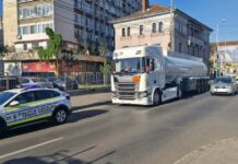 A intrat în vigoare regulamentul pentru circulația vehiculelor de mare tonaj în Timișoara. Polițiștii efectuează controale.