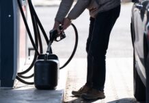 Acciza la motorină, redusă cu 20% până la sfârșitul lunii august, ca urmare a creșterii prețurilor la pompă cu peste 23%