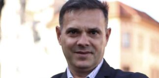 Demisie în CJ Timiș. Nu mai putea să fie simultan director la SCM și consilier județean.