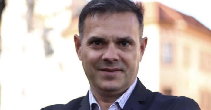 Demisie în CJ Timiș. Nu mai putea să fie simultan director la SCM și consilier județean.