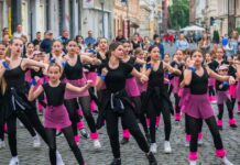 Educație artistică pentru toate vârstele. Școala de Arte Timișoara anunță specializările pentru noul an de studii creative.