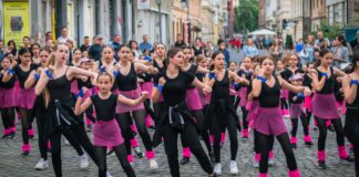Educație artistică pentru toate vârstele. Școala de Arte Timișoara anunță specializările pentru noul an de studii creative.