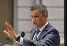 „Este o sinucidere din perspectivă economică”. Grindeanu îi solicită lui Bolojan să negocieze amânarea închiderii centralelor pe cărbune.