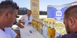 Festivalul Răchiului, în acest weekend, la Sânpetru Mare: competiții, paradă și jocuri tradiționale.
